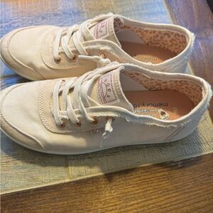 Bob’s Women’s off white tennis shoes, 6.5